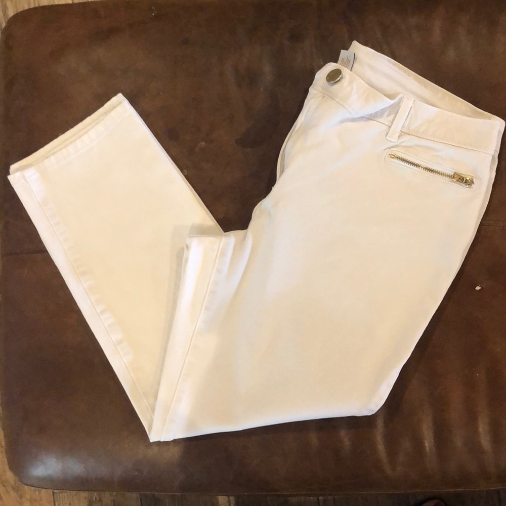 So Slimming by chicos white size 1.5 ankle pant